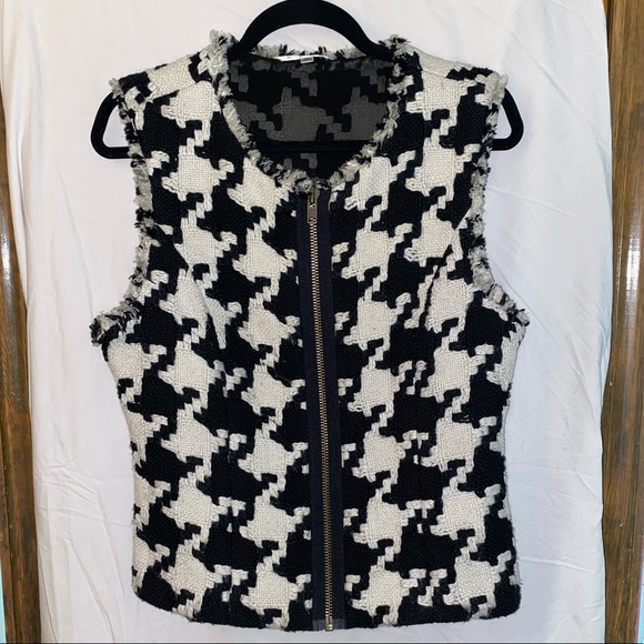 CAbi Jackets & Blazers - Cabi Chevon Pattern Vest